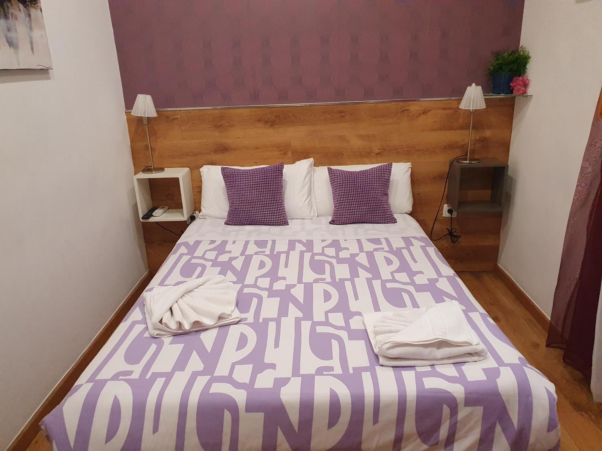 Hostal Abel Victoriano Madrid Exterior photo