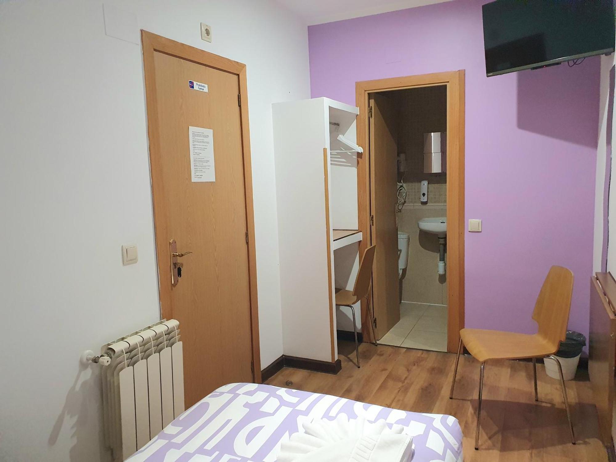 Hostal Abel Victoriano Madrid Exterior photo
