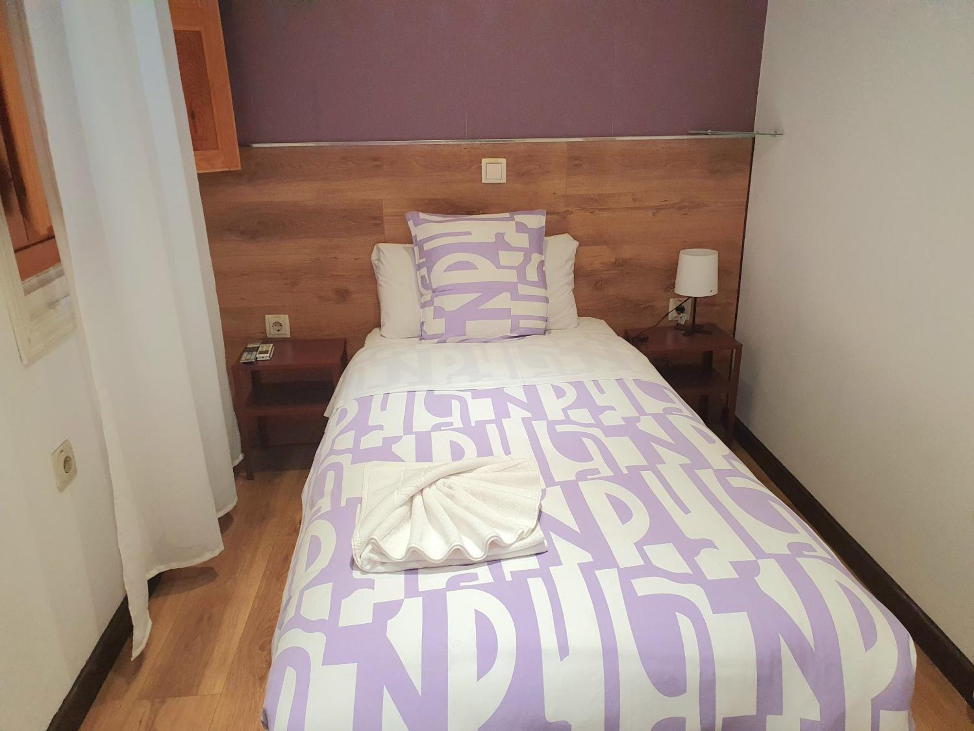 Hostal Abel Victoriano Madrid Exterior photo