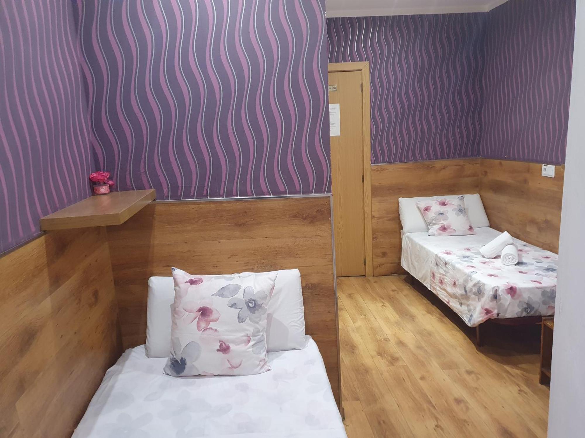 Hostal Abel Victoriano Madrid Exterior photo
