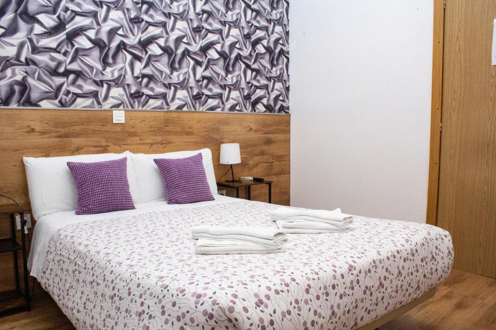 Hostal Abel Victoriano Madrid Exterior photo
