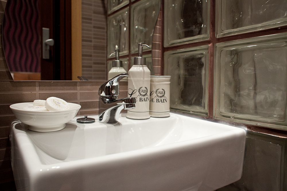Hostal Abel Victoriano Madrid Exterior photo